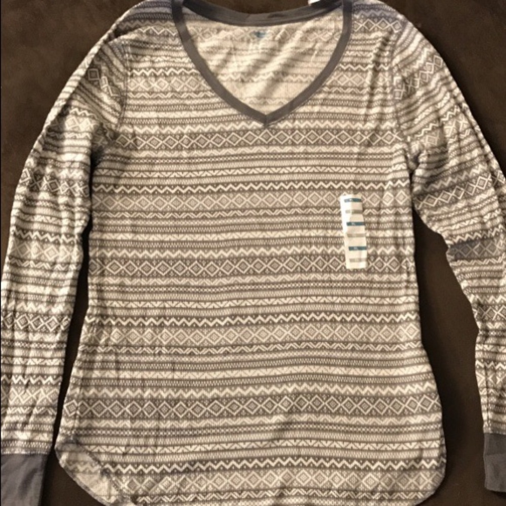 Gray & White Long Sleeve. Old Navy Tags On XL
