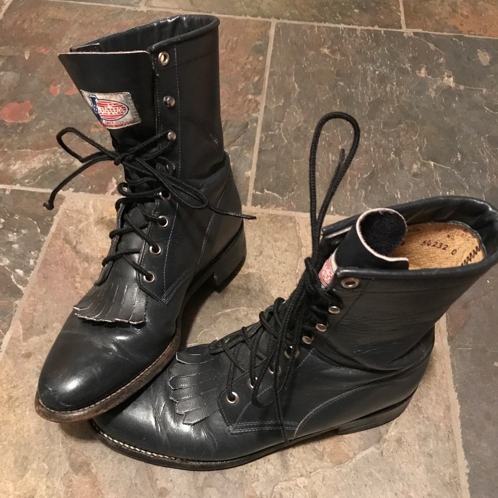 Vintage Justin Boots. See description re size.