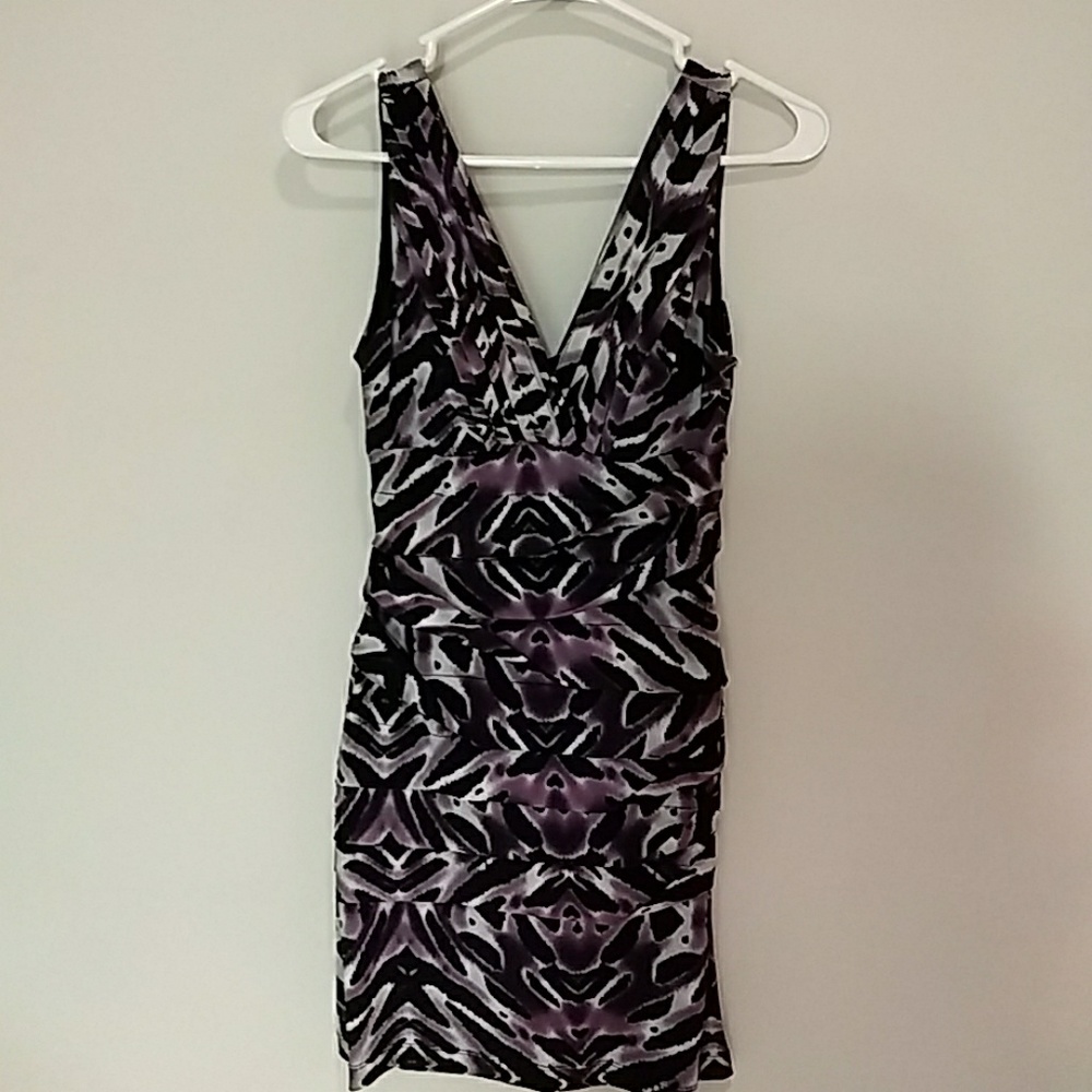 Bisou Bissou size 4 dress