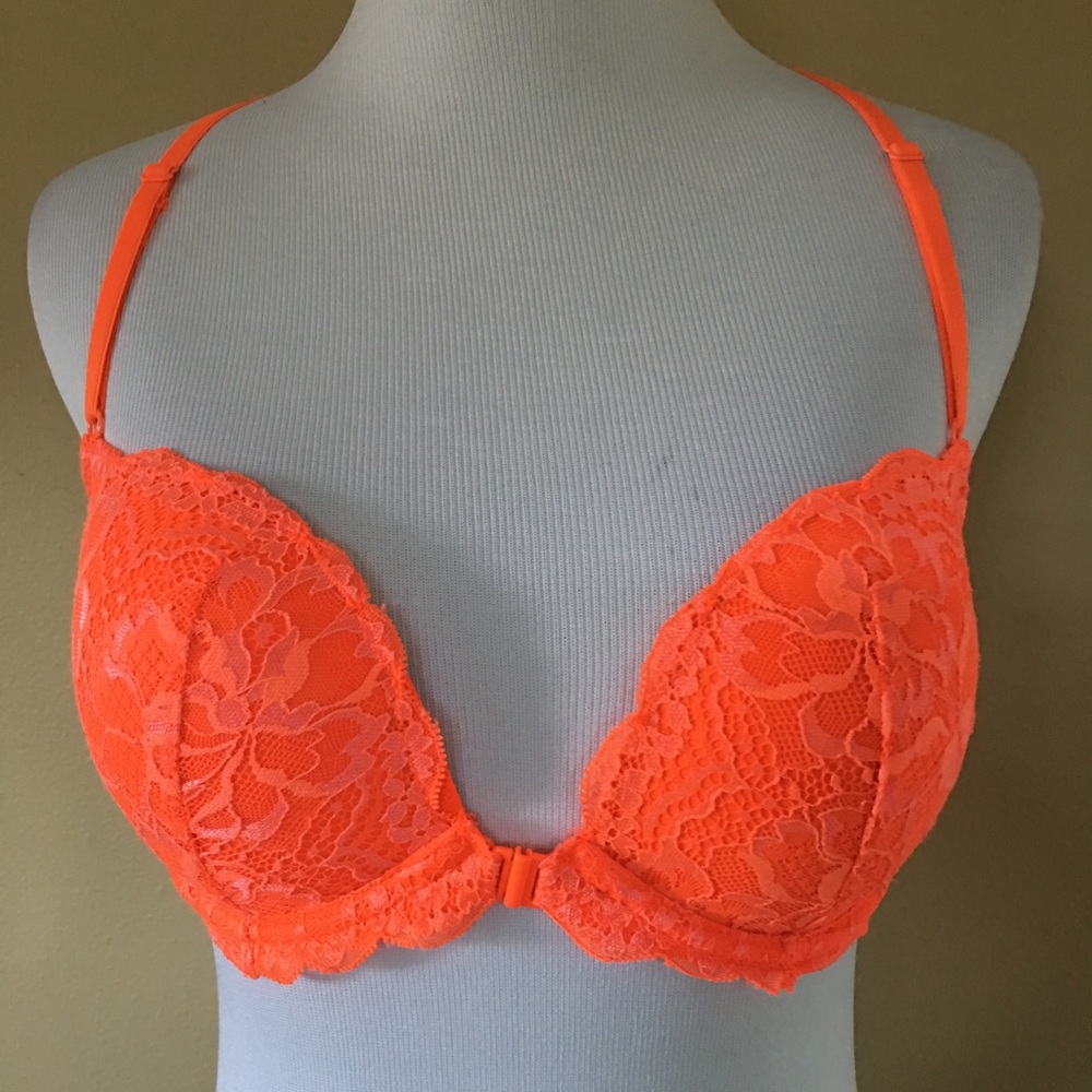 Victoria's Secret 32D