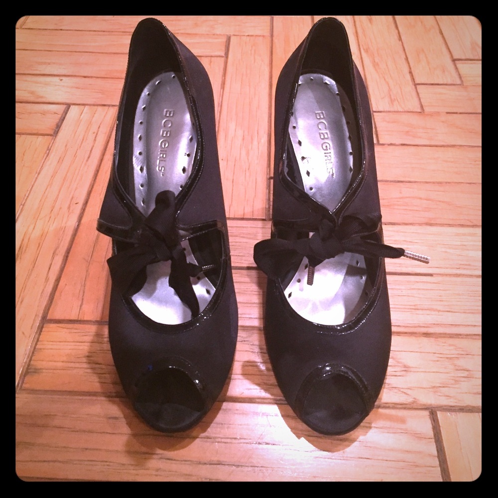 BCBGirls Heels Black Satin with Patent Trim 38.5