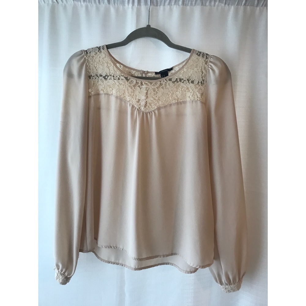 Long sleeve white blouse