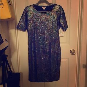 Medium Lula Roe elegant collection Julia