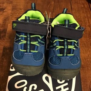 Size 5 OshKosh Shoes