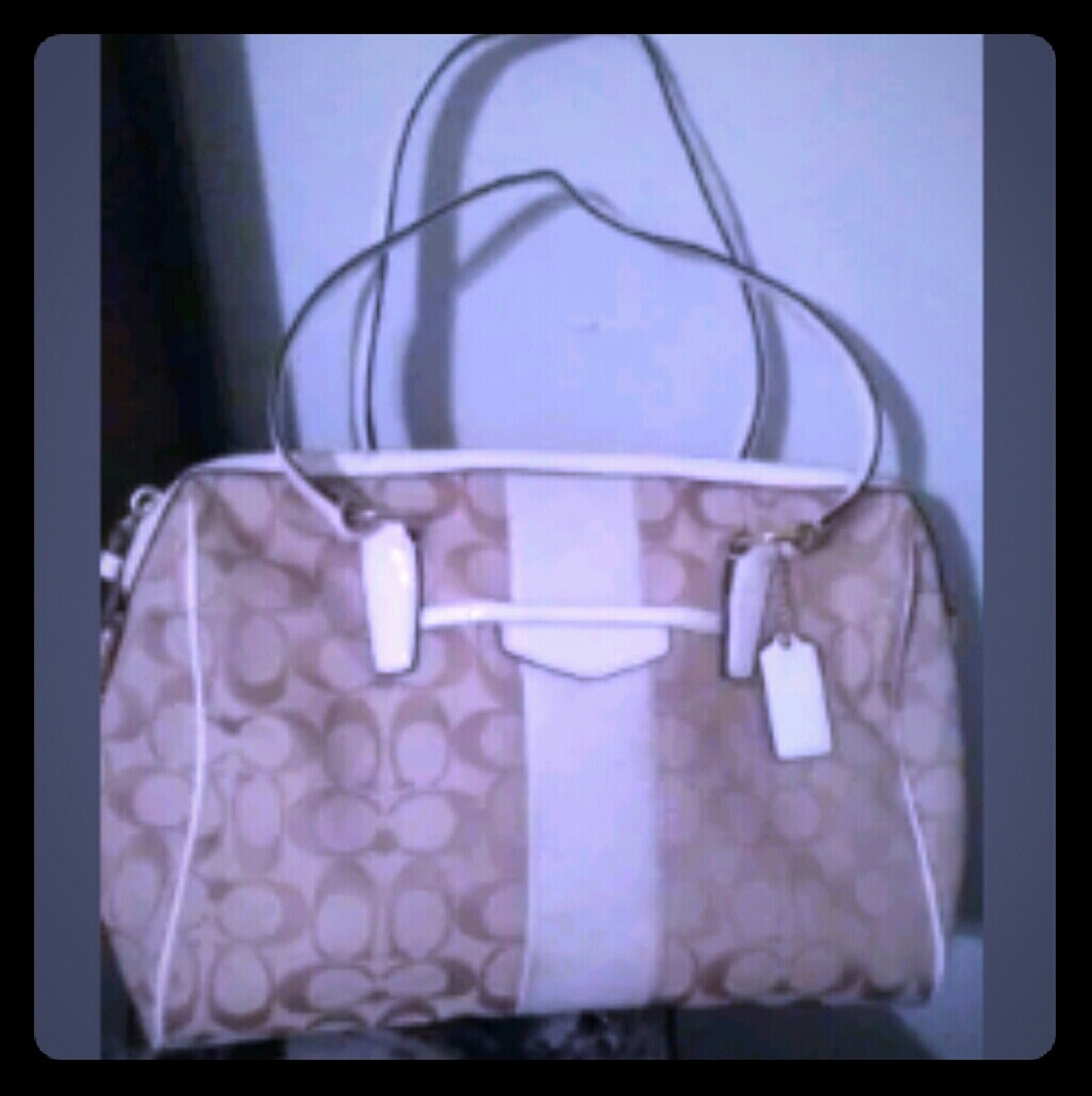 Coach purse used 2 times white and tan