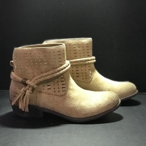 Boho Wrap Around Tassel Ankle Boots - Picture 2 of 7