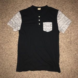 henley tee w/ marbled sleeves