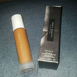 Fenty Beauty by Rihanna foundation 400 Fenty Beauty by Rihanna foundation 400