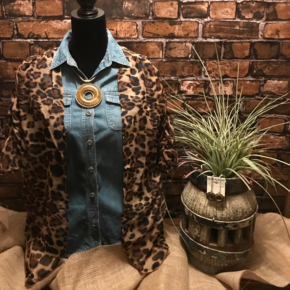 Leopard kimono size medium