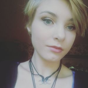 Meet your Posher, Elena