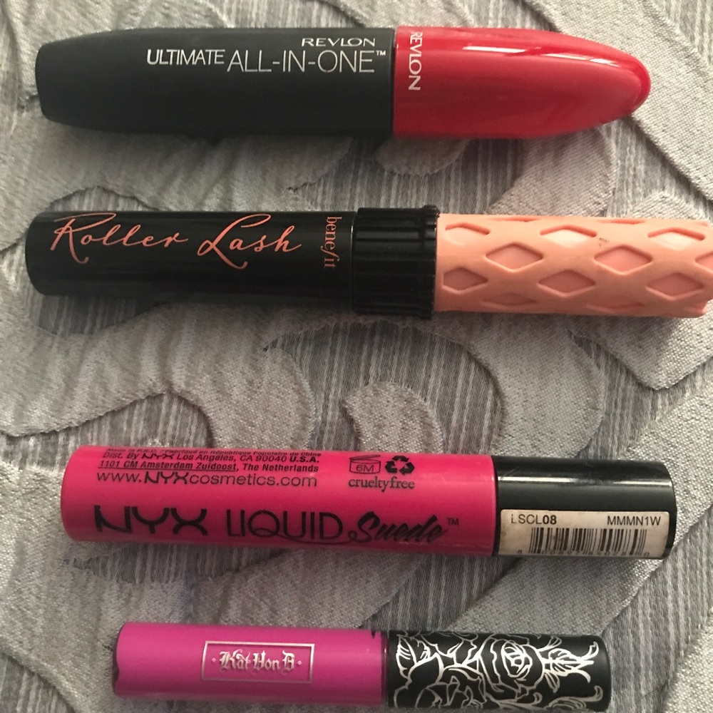 Make up! Mascara and lip gloss matte