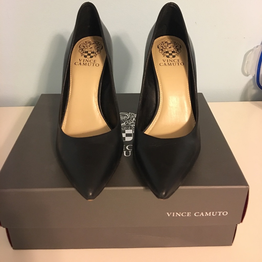 Vince camuto vo-cresida heels