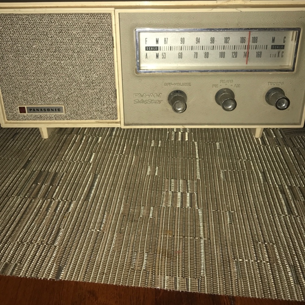Vintage Panasonic Radio WORKS Model RE-6137 Fm-Am