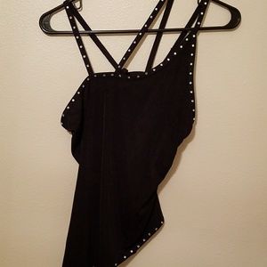 Three string tank top Three string tank top