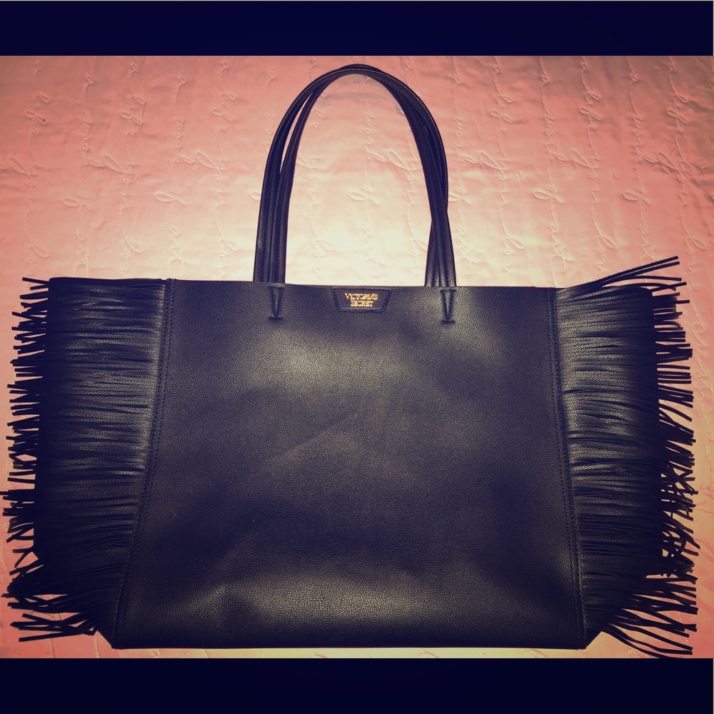 VS oversized black leather/suede fringe tote.