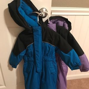 Bundled kids snow suits