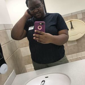 Meet your Posher, Jasmine