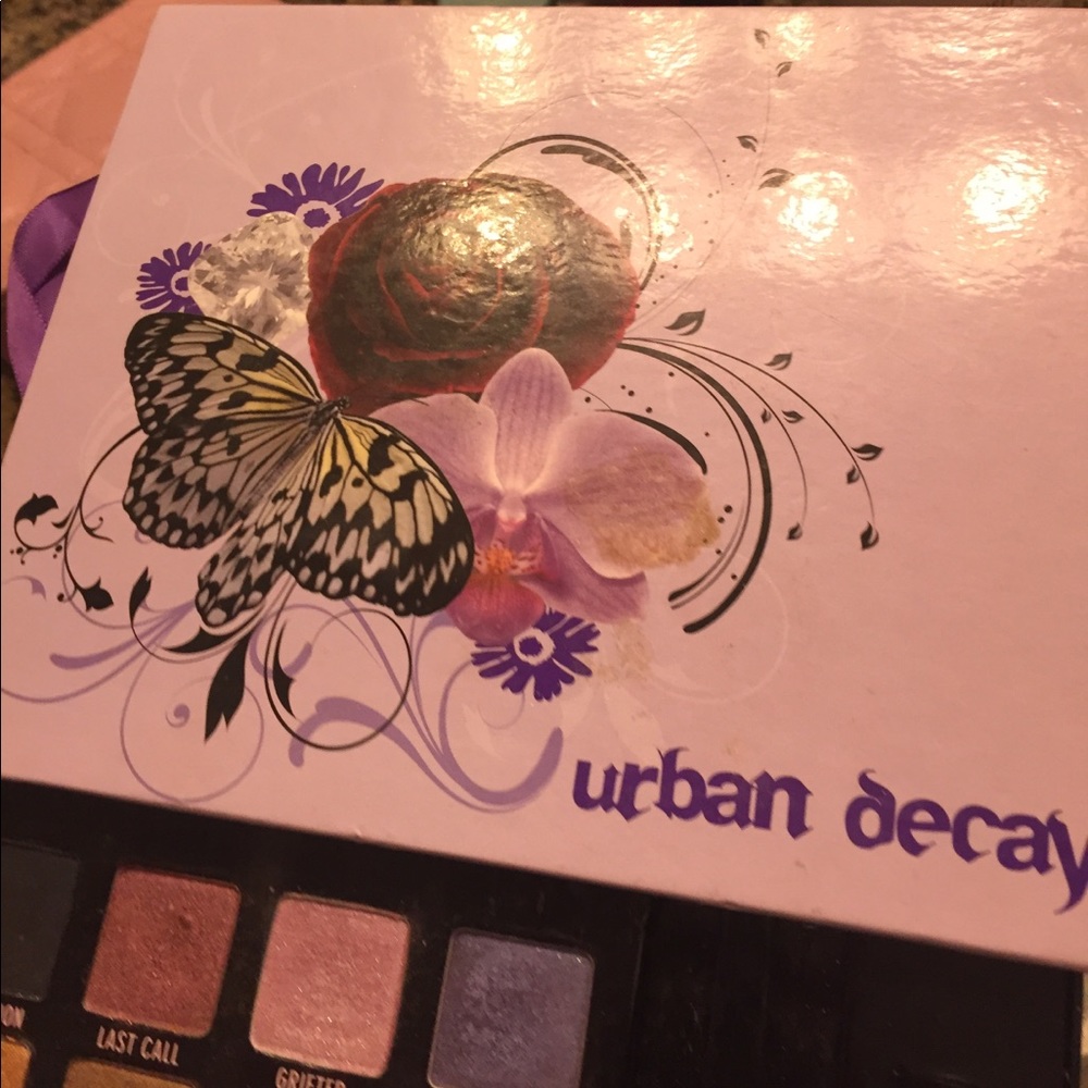 Urban decay eyeshadow limited edition