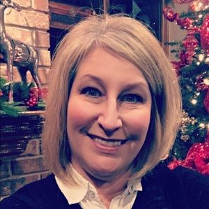 Meet your Posher, Jacqueline