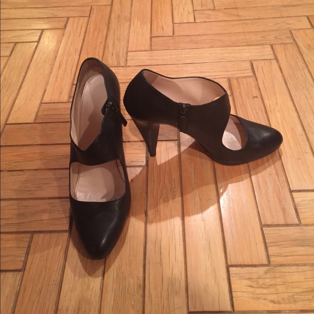 PRADA Black Leather Open Cut Zip Bootie 39.5