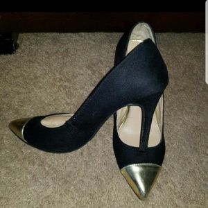 FIONI BLACK GOLD TIP PUMPS HIGH HEELS