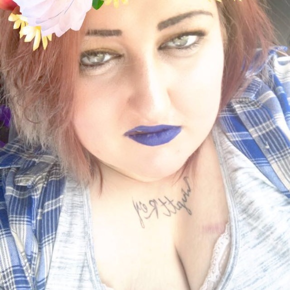 MEET THE POSHER - Picture 2 of 7