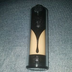 Kat von d lock it foundation med 53 neutral Kat von d lock it foundation med 53 neutral