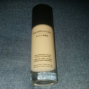 Bare minerals Bare pro Camel 17 foundation Bare minerals Bare pro Camel 17 foundation