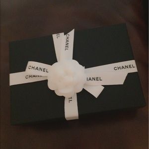 Meet your Posher, Won