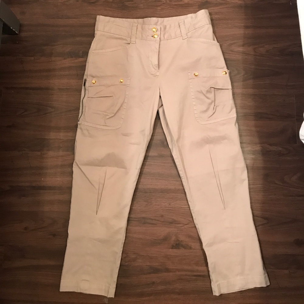 BCBG MAXAZRIA Khaki Capri pants