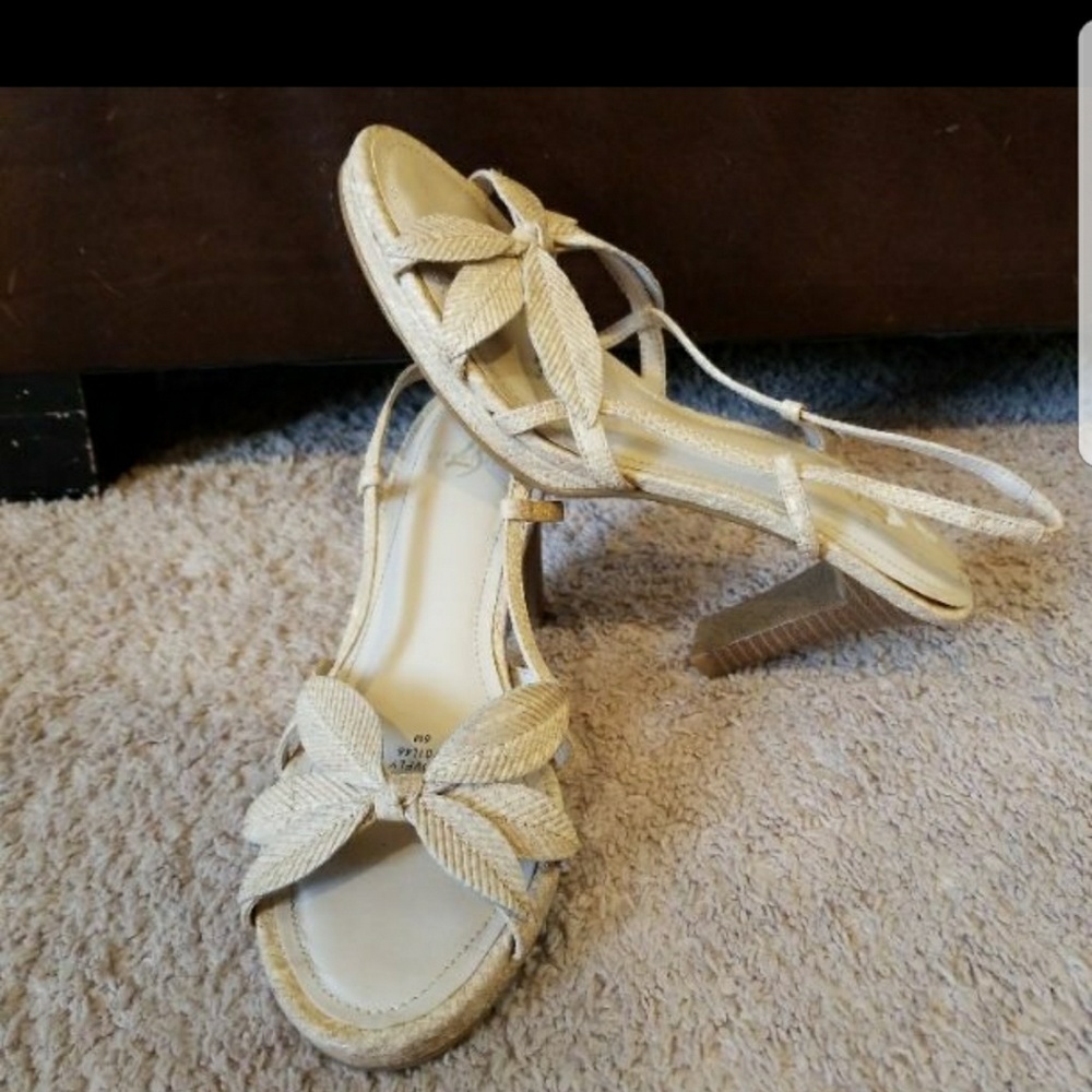 LIFE STRIDE FLOWER NUDE HEELS SANDALS, 6