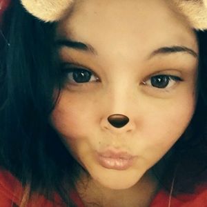 Meet your Posher, Cassandra