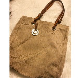 Michael Kors Tan Jetsetter Michael Kors Tan Jetsetter