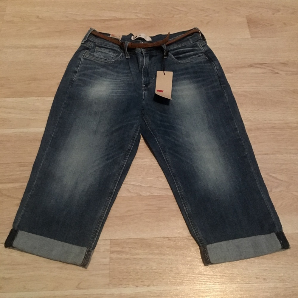 Levi's 515 Blue Denim Jeans Women Size 6 Capri NWT