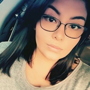 Meet your Posher, Brianna