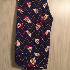 Lularoe 2016 Christmas TC leggings - chevron elves