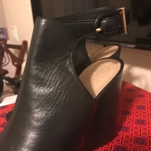 Tory Burch size 10 Tory Burch size 10