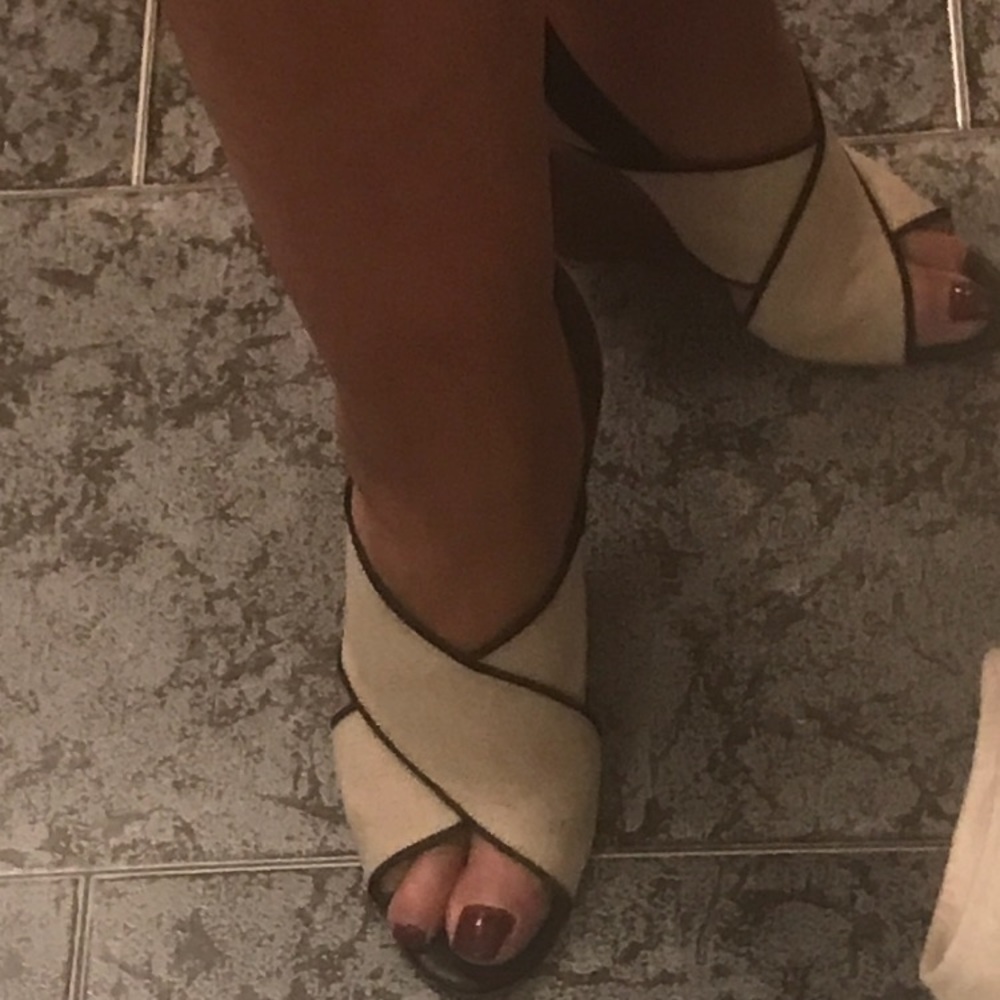 Wedge - Picture 3 of 3