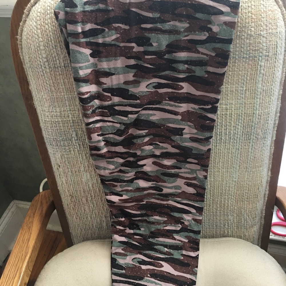 Lularoe TC leggings. New never worn.