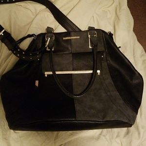 Steve Madden 2 Tone Xtra Large Purse Steve Madden 2 Tone Xtra Large Purse