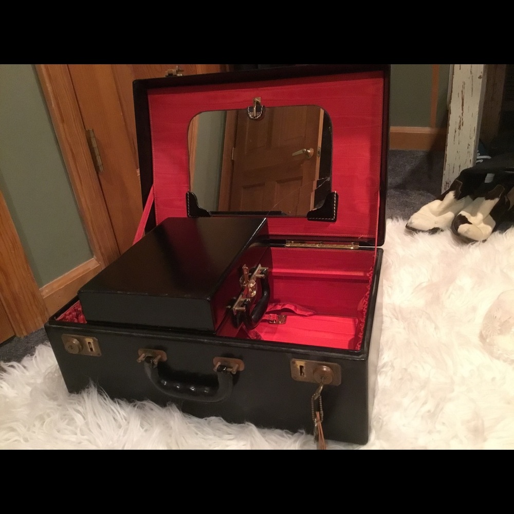 Vintage travel case