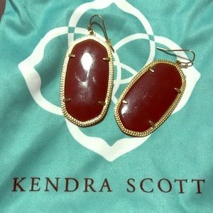 Maroon Kendra Scott Danielle earrings