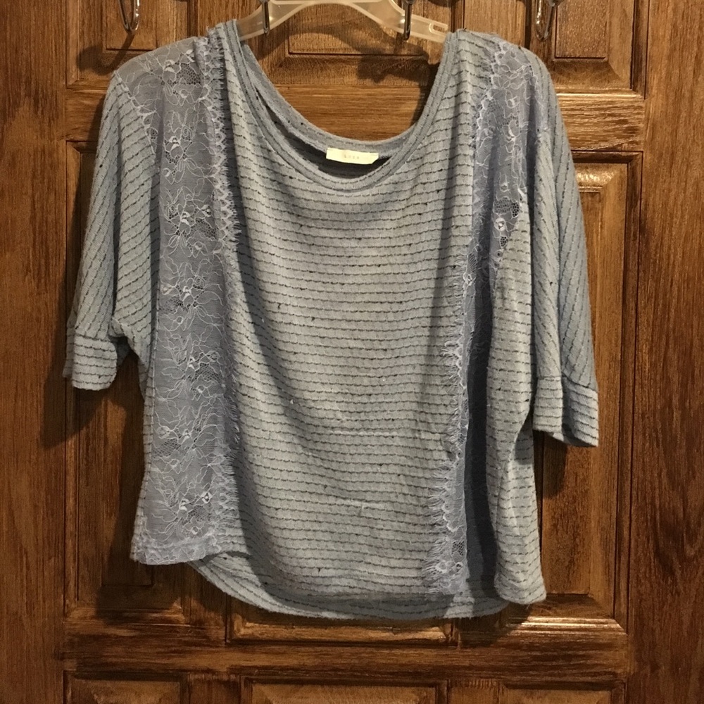 Blue top
