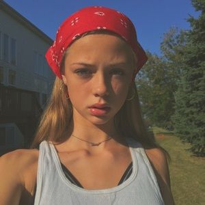 Meet your Posher, Lilly