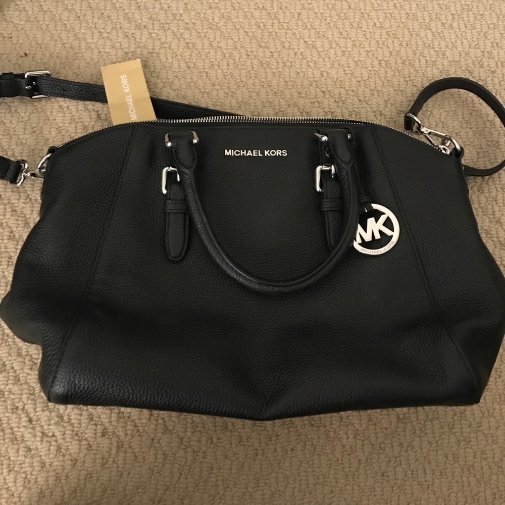 michael kors purse Ciara