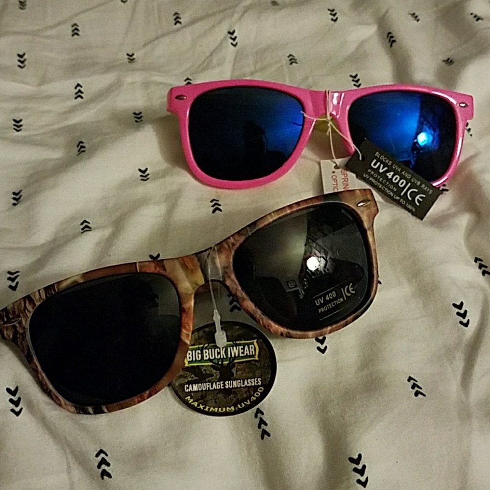 1 Pair of Sunglasses Camo ONLY