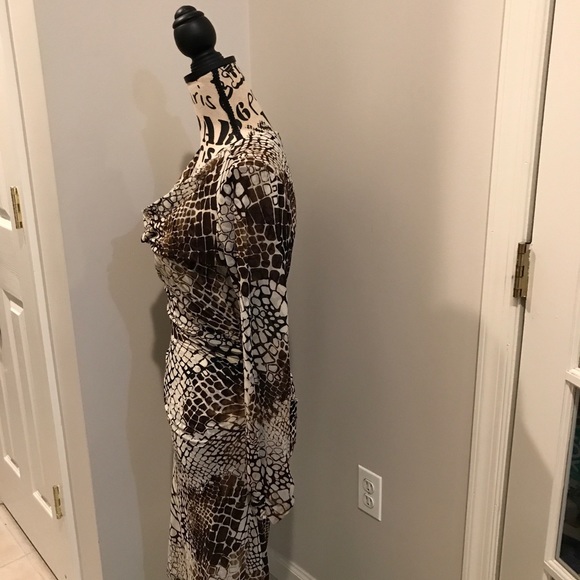 Like New Natorious Print Shear Dress - Picture 2 of 7