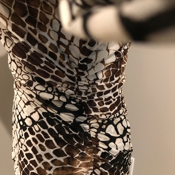 Like New Natorious Print Shear Dress - Picture 5 of 7