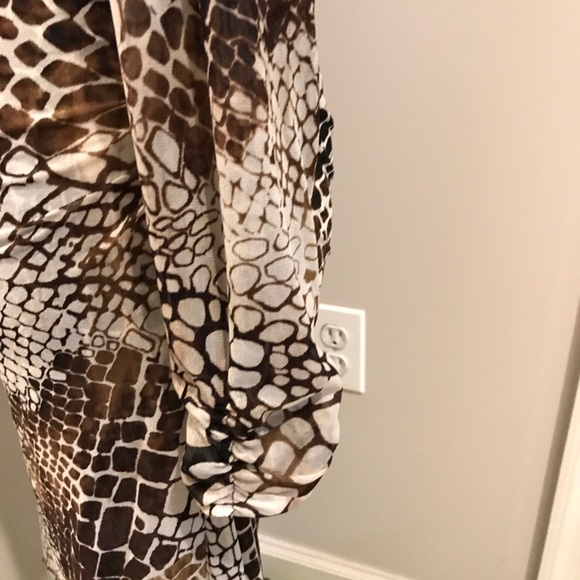 Like New Natorious Print Shear Dress - Picture 6 of 7