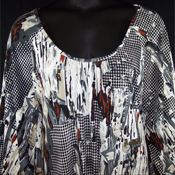 YUMMY PLUS 6X Abstract Print Shark Bite Top - Picture 3 of 8